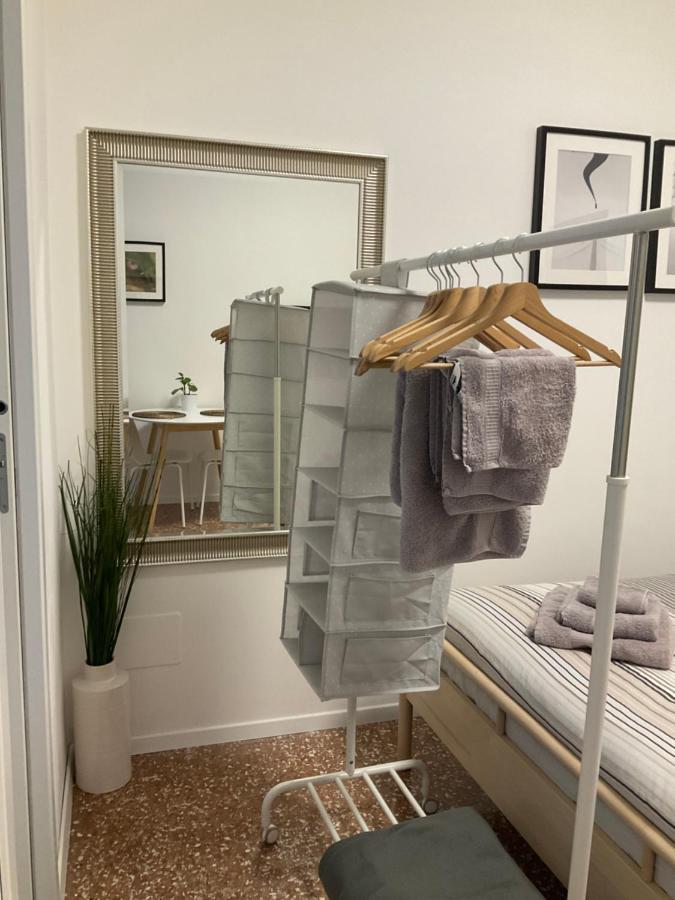 Studio 25 Apartment - Near Metro M3 Milánó Kültér fotó