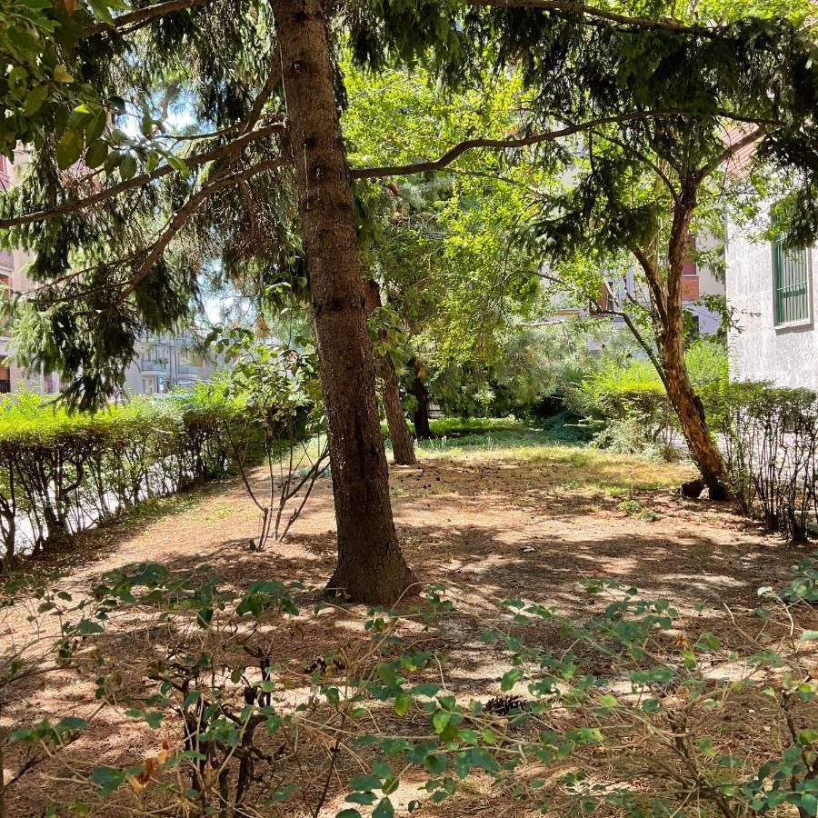Studio 25 Apartment - Near Metro M3 Milánó Kültér fotó