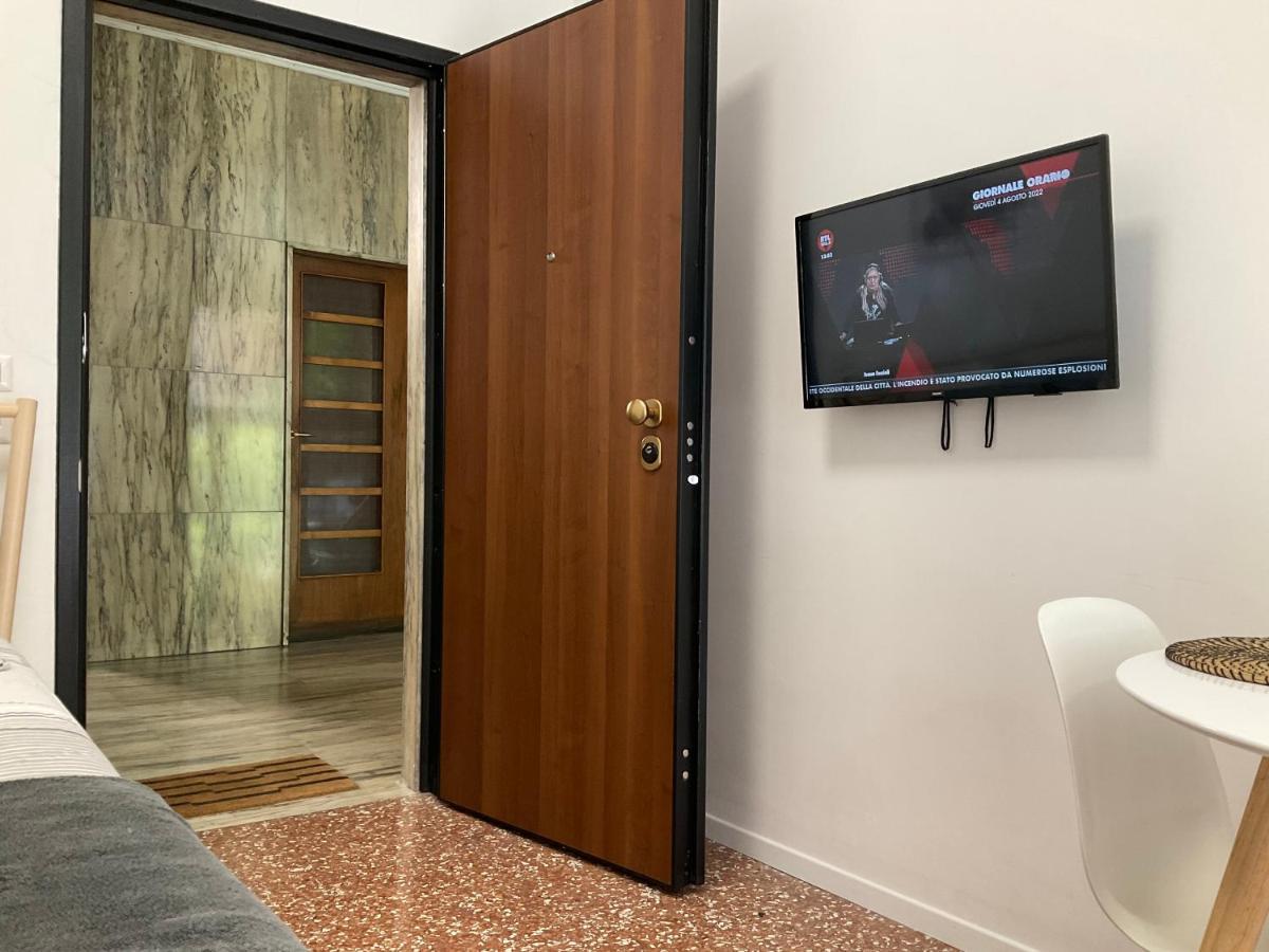 Studio 25 Apartment - Near Metro M3 Milánó Kültér fotó